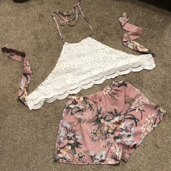 2 piece set. Size medium